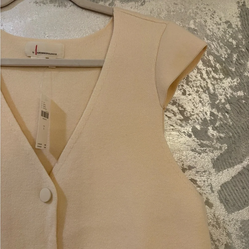 Anthropology Sleeveless Buttoned Vest Top - Picture 3 of 6